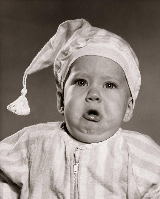 西方人,婴儿,儿童,一个人,哭,竖图,室内,纯洁,欧洲,欧洲人,仅一个人,小孩,疲倦,可爱,摄影,活泼,睡帽,悲伤,疲劳,伤心,难过,疲惫,宝宝,困乏,纯真,烂漫,无邪,穗,疲乏,悲哀,委顿,疲困,疲顿,疲钝,倦怠,怠倦,哀痛,悲戚,悲痛,伶俐,天真,白种人,孩子,彩图