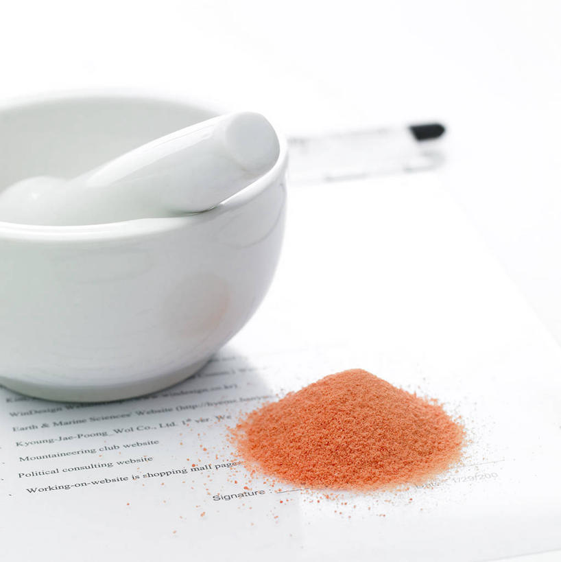 无人,竖图,俯视,室内,特写,白天,白色背景,安全,静物,阴影,反射,英文,标志,粉末,文件,文字,药剂,影子,字符,陶瓷,字母,防护,陶瓷制品,标识,白色,药方,资料,药品,粉,器皿,治疗,摄影,影棚,英文字母,保护,药物,研磨,医疗,臼杵,文档,保险,预防,研杵,研钵,粉状,粉剂,臼,平安,彩图,高角度拍摄,影棚拍摄,拍摄,处方