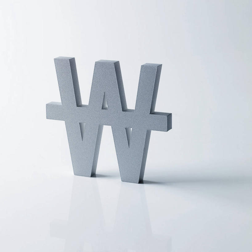 无人,竖图,室内,特写,白天,白色背景,正面,钱,静物,金属制品,阴影,反射,金属,标志,钱币,文字,影子,标识,一个,金融,摄影,影棚,韩币,经济,单个,流通,贸易,货币,现金,彩图,影棚拍摄,拍摄,圜,韩币符号