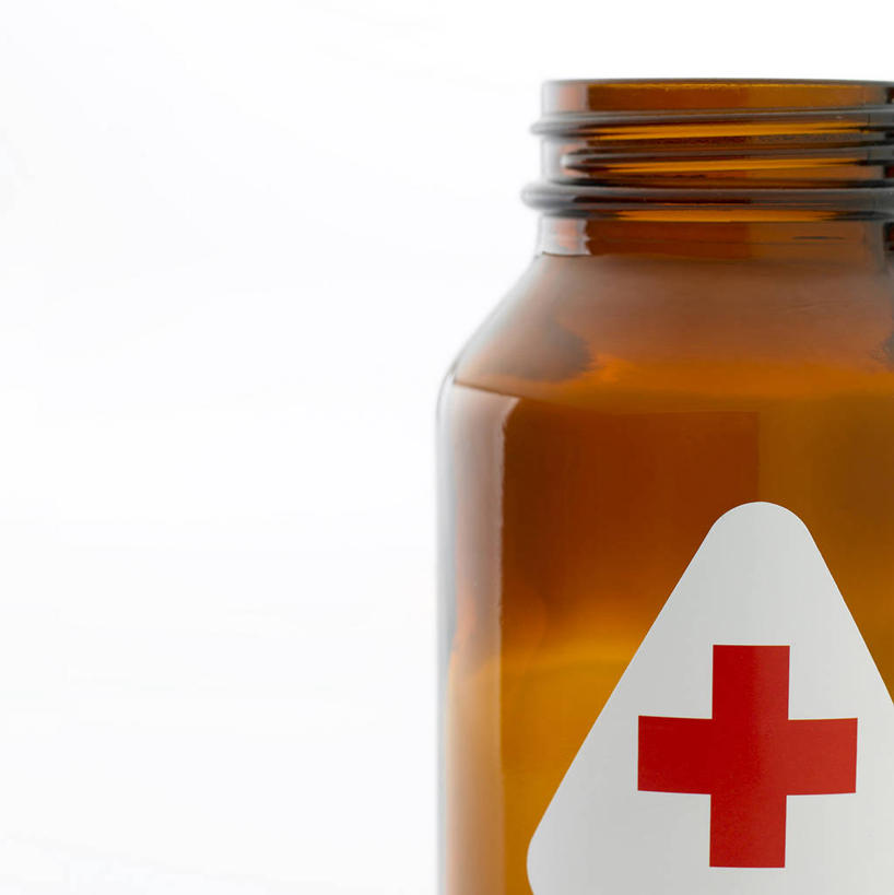 无人,竖图,室内,特写,白天,白色背景,正面,静物,阴影,反射,十字架,药瓶,影子,一个,瓶子,塑料制品,塑料瓶,摄影,影棚,单个,彩图,影棚拍摄,拍摄