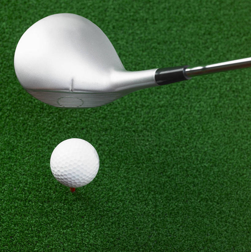 无人,竖图,俯视,室外,特写,白天,草地,草坪,植物,阴影,反射,高尔夫,高尔夫球,影子,球场,高尔夫球场,草,绿色,白色,草皮,高尔夫球杆,绿茵场,高尔夫运动,高尔夫球具,高尔夫球运动,彩图,高角度拍摄