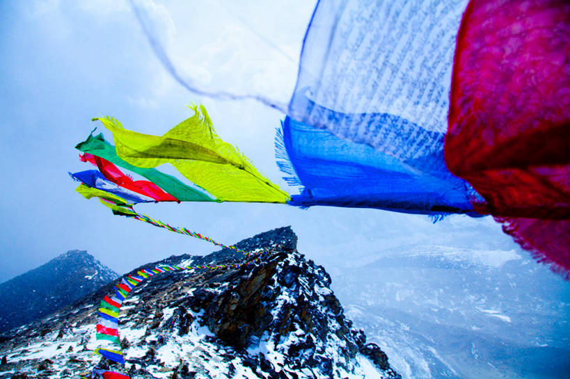 无人,公园,横图,室外,白天,正面,旅游,度假,美景,山,雪,雪山,雾,大雪,旗帜,珠峰,尼泊尔,亚洲,一排,许多,朦胧,模糊,整齐,冰,积雪,景观,山峰,乌云,雪景,云,阴天,云朵,冬季,冬天,山峦,很多,云彩,娱乐,旗子,排列,天空,自然,天,享受,休闲,景色,放松,寒冷,迷雾,冰冷,国家公园,昏暗,阴沉,队列,自然风光,南亚,尼泊尔王国,珠穆朗玛峰,严寒,冰凉,酷寒,凛冽,凛凛,极冷,旌旗,旗号,圣母峰,珠穆朗玛,萨加玛塔国家公园,萨加玛塔峰,专区,大雾,彩图,萨加玛塔专区,索卢坤布县,卡拉帕塔