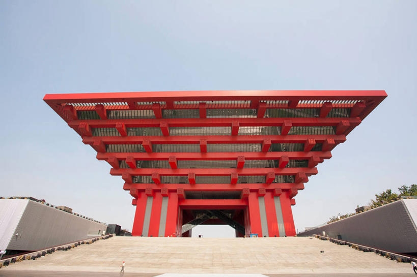 无人,博物馆,横图,室外,白天,仰视,旅游,度假,楼梯,标志建筑,地标,建筑,上海,中国,亚洲,研究,柱子,阶梯,乌云,云,阴天,云朵,教育,云彩,娱乐,建设,架子,台阶,红色,天空,天,享受,休闲,上海世博馆,世博馆,中国国家馆,上海世博会,世博,世博会,旅游胜地,放松,展览,支撑,固定,申,昏暗,阴沉,欣赏,陈列,中国馆,东亚,世博园,上海市,东方之冠,中华人民共和国,沪,华东地区,典藏,彩图,低角度拍摄