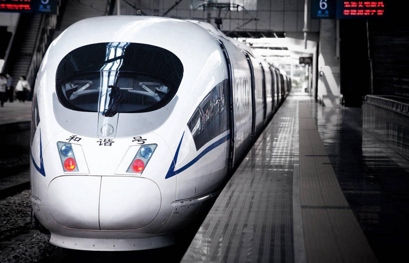 无人,横图,室内,白天,正面,度假,美景,城市风光,城市,车站,阴影,朦胧,模糊,反射,影子,景观,站台,娱乐,月台,车,交通工具,享受,休闲,景色,放松,和谐号,载具,动车,彩图,和谐号动车组