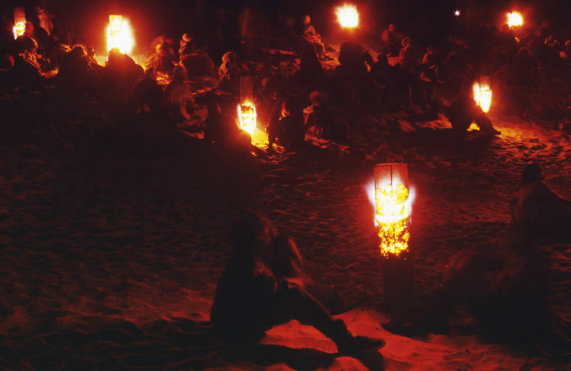 无人,横图,室外,夜晚,沙漠,火,非洲,马里,庆祝,发光,沙子,光亮,沙丘,音乐,红色,摄影,开火,彩图