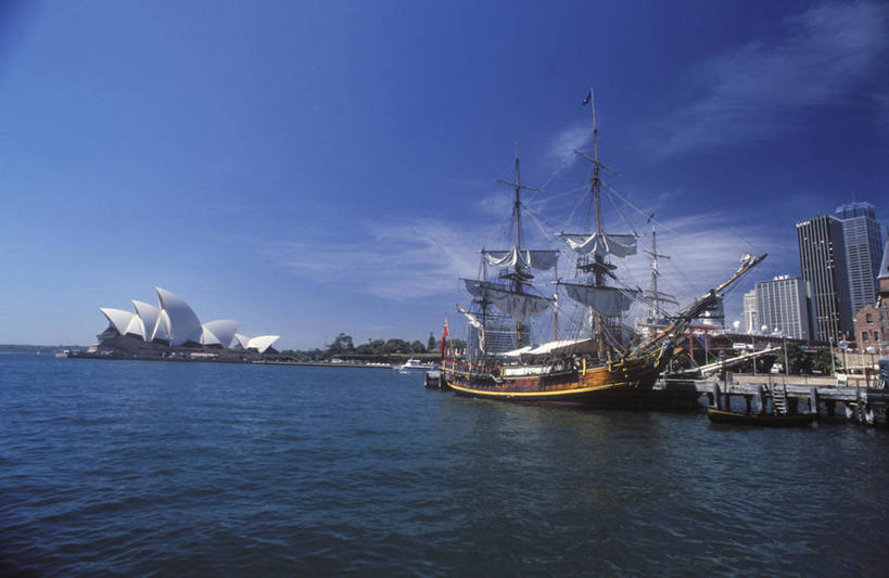 成年人,人群,横图,彩色,室外,水,城市,纺织品,非洲,马里,工作,材料,首都,摄影,五颜六色,色彩斑斓,五彩缤纷,染料,棉线,五彩斑斓,阿非利加洲,巴马科,马里共和国,西非,尼日尔河,五光十色,女人,商人,洗涤,彩图,传统文化