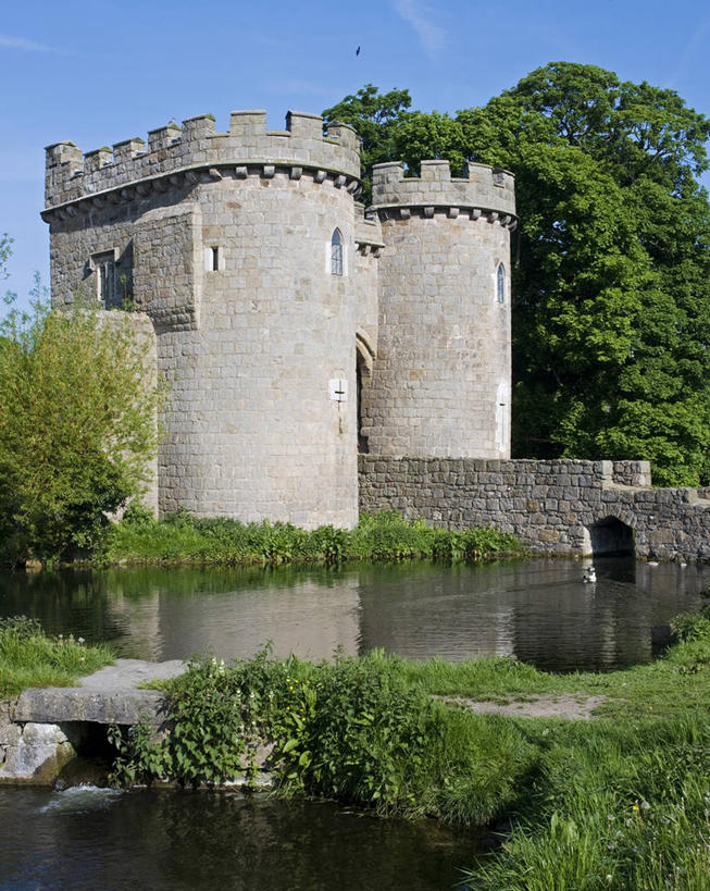 无人,码头,横图,室外,旅游,度假,海洋,水,建筑,英国,欧洲,木制,海岸线,英格兰,摄影,西欧,大不列颠,英国文化,大不列颠及北爱尔兰联合王国,大不列颠及爱尔兰联合王国,萨塞克斯,萨塞克斯郡,苏塞克斯,英吉利海峡,东萨塞克斯郡,伊斯特本,海滩,彩图,旅行,大不列颠王国,大英帝国,联合王国,日不落帝国,传统文化