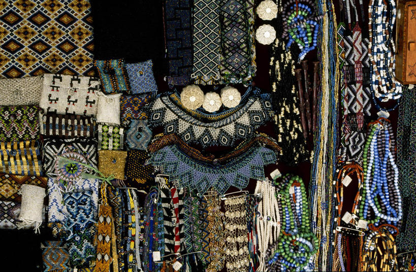 成年人,无人,横图,建筑,街道,日光,危地马拉,行人,房屋,人行道,红色,摄影,中美洲,剪影,男人,彩图