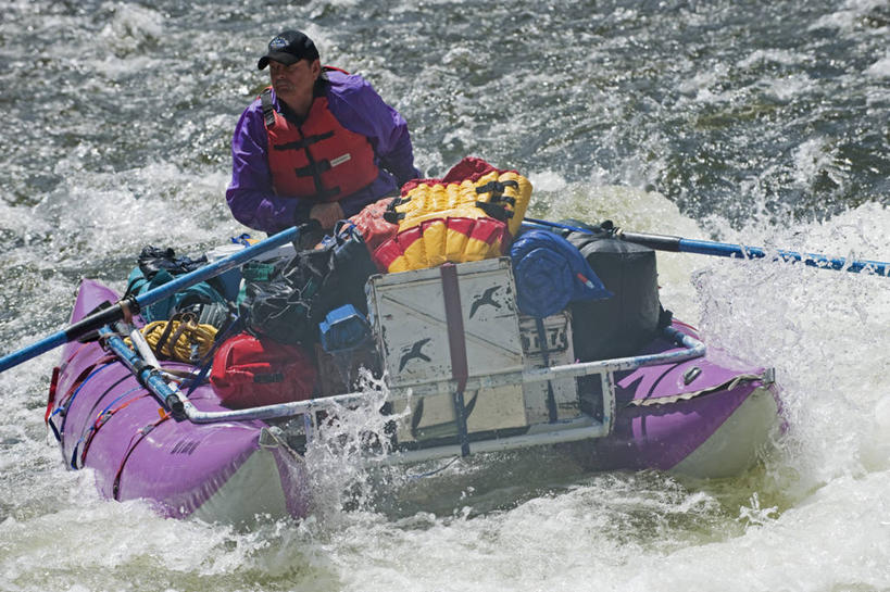 成年人,横图,室外,旅游,度假,自由,河流,水,船,美国,极限运动,摄影,活动,漂流,桨,男人,彩图,旅行