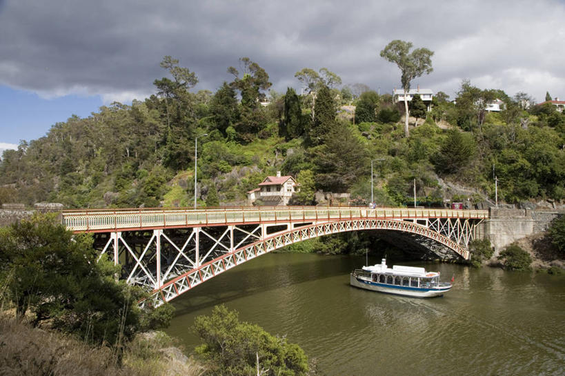 无人,横图,抽象,旅游,船,澳大利亚,行人,游客,游人,路人,旅客,缆车,交通工具,运输,摄影,舟,载具,塔斯马尼亚,剪影,索道,缆索铁路,朗塞斯顿,过客,彩图,旅行