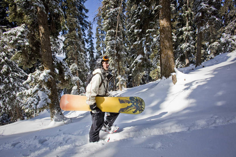 一个人,横图,室外,运动,雪,印度,亚洲,摄影,活动,滑雪板,南亚,雪鞋,喜马拉雅山脉,印度共和国,克什米尔,滑雪运动,查谟.克什米尔,查谟.克什米尔邦,彩图,旅行,喀什米尔,克什米尔地区