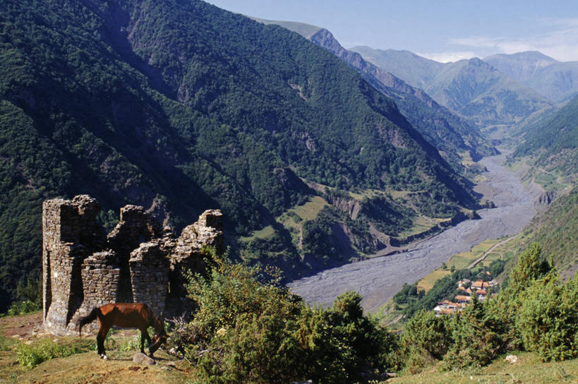 无人,横图,室外,河流,美景,山,山脉,城市,马,阿塞拜疆,景观,乡村,山谷,自然,动物,景色,运输,摄影,保护,要塞,自然风光,前苏联,高加索山脉,彩图,柱头