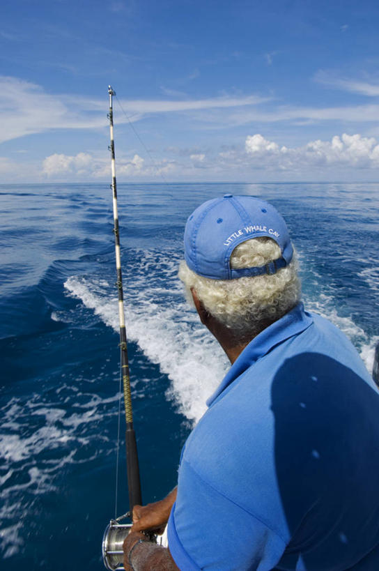 成年人,一个人,竖图,室外,海洋,仅一个男性,岛,社区,摄影,男人,钓竿,彩图,钓鱼,巴哈马群岛