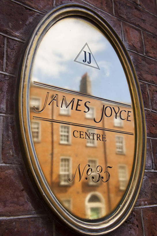 无人,酒吧,竖图,旅游,城市,爱尔兰,欧洲,艺术,装饰,首都,现代,布置,壁画,摄影,文学,美术工艺,彩图,旅行,餐馆