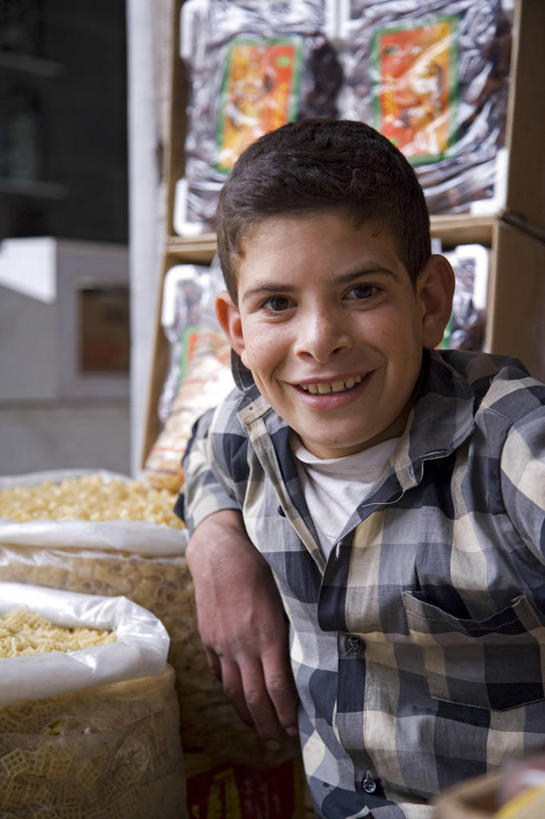 成年人,一个人,竖图,车间,叙利亚,仅一个男性,工作,火花,古城,首都,刀,职业,摄影,年龄,中东,肖像,技能,大马士革,男人,彩图