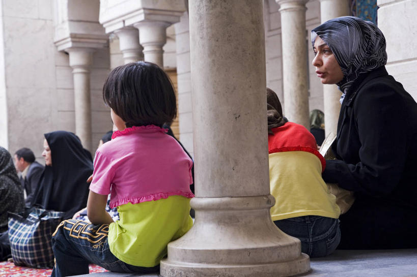 儿童,成年人,横图,室内,叙利亚,头巾,头饰,庭院,古城,首都,发饰,摄影,宗教,伊斯兰教,中东,清真寺,大马士革,女人,彩图