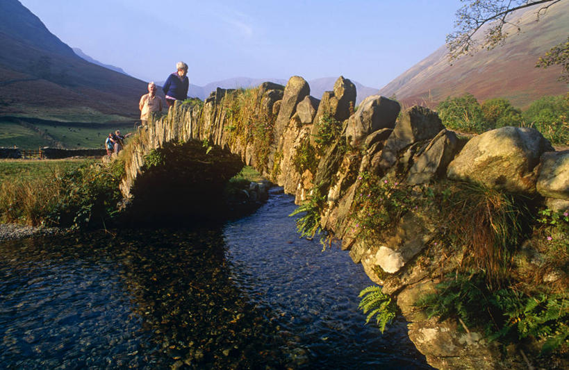 无人,横图,时尚,建筑,车站,西班牙,欧洲,巴塞罗那,装饰,眼镜,站台,现代,月台,蓝色,摄影,彩图,旅行