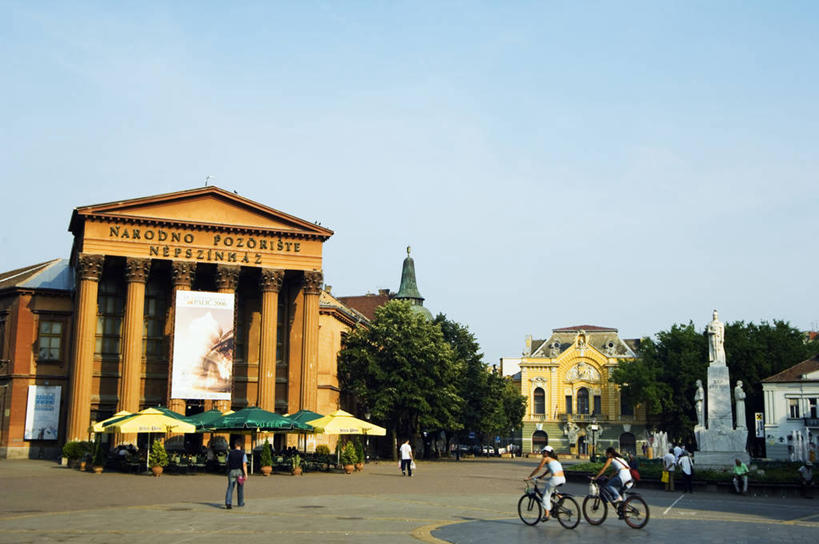 无人,横图,室外,水,建筑,船,欧洲,地标建筑,摄影,保护,要塞,多瑙河,塞尔维亚,彩图,诺维萨德