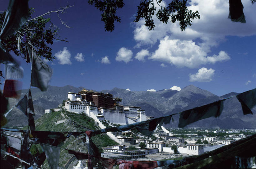 无人,横图,室外,山,山脉,布达拉宫,亚洲,高处,首都,拉萨,经幡,摄影,宗教,佛教,中国文化,政府,西藏自治区,喇嘛教,彩图