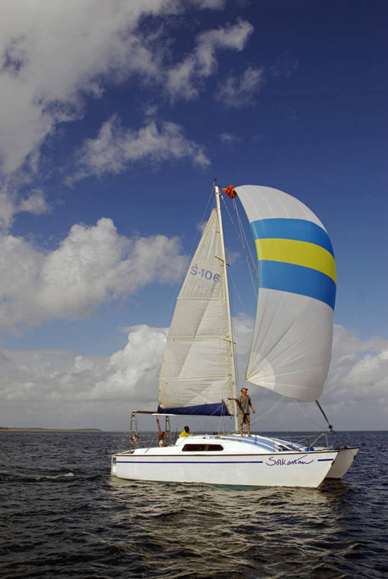 无人,竖图,锻炼,旅游,度假,快乐,比赛,运动,竞争,海洋,水,风力,游艇,热,娱乐,风景,享受,休闲,帆,放松,财富,摄影,航海,热带气候,体育运动,华贵,东非,桑吉巴尔,奔巴岛,体育,海滩,休闲活动,彩图,健身,旅行,双体船,海上运输