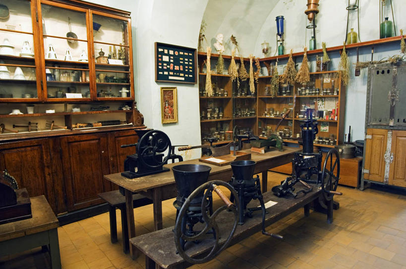 无人,博物馆,横图,乌克兰,药,桶,古城,历史,酒窖,摄影,药房,展览,东欧,化学家,彩图,联合国教科文组织,炼金术