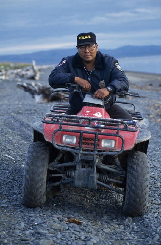 成年人,一个人,竖图,制服,美国,仅一个男性,衣服,摄影,警官,男人,彩图,白令海