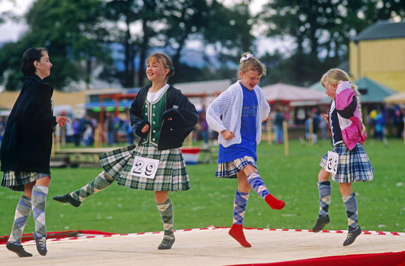 一个人,酒吧,竖图,旅游,城市,街道,爱尔兰,欧洲,首都,现代,布置,摄影,彩图,旅行,圣约翰,居住区