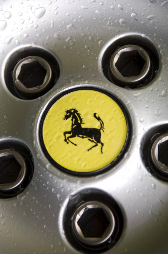 无人,横图,汽车,光,跑车,英格兰,车,交通工具,运输,摄影,尾灯,照明设备,载具,华贵,驾车,彩图