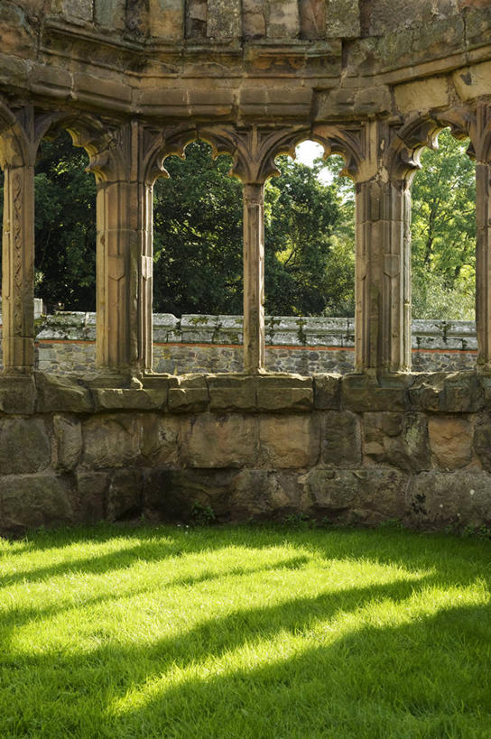 无人,竖图,旅游,窗户,建筑,英国,欧洲,废弃,柱子,房屋,历史,英格兰,废墟,摄影,宗教,报废,废物,基督教,西欧,修道院,丢弃,大不列颠,放弃,抛弃,大不列颠及北爱尔兰联合王国,大不列颠及爱尔兰联合王国,西米德兰兹郡,英吉利,摈弃,修院,西米德兰兹,什罗普郡,僧侣,彩图,旅行,屏弃,大不列颠王国,大英帝国,联合王国,日不落帝国,摈斥,摒除,传统文化,什鲁斯伯里,舒茲伯利,奥古斯丁火山
