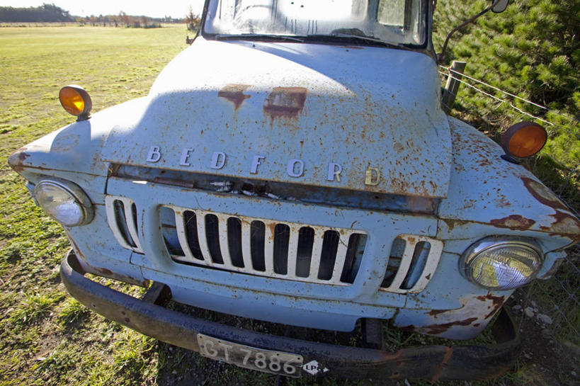 无人,横图,室外,旅游,热情,海洋,植物,建筑,酒店,希腊,欧洲,房屋,岛,悬崖,城镇,花,白色,风景,陡峭,摄影,住房,基克拉迪群岛,圣托里尼岛,地中海文化,希腊文化,发展,希腊共和国,思念,火把莲,火炬百合,火炬花,基克拉泽斯群岛,海滩,彩图,旅行,剑叶兰,海上运输