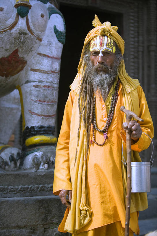 成年人,胡须,头发,一个人,竖图,彩色,室外,神秘,尼泊尔,亚洲,仅一个男性,长袍,珠子,首都,衣服,黄色,地标建筑,橙色,人体,瑜珈,摄影,宗教,五颜六色,宁静,色彩斑斓,作画,五彩缤纷,加德满都,朝圣节,印度教,五彩斑斓,灵性,五光十色,苦行僧,男人,胡子,络腮胡,彩图,传统文化,联合国教科文组织