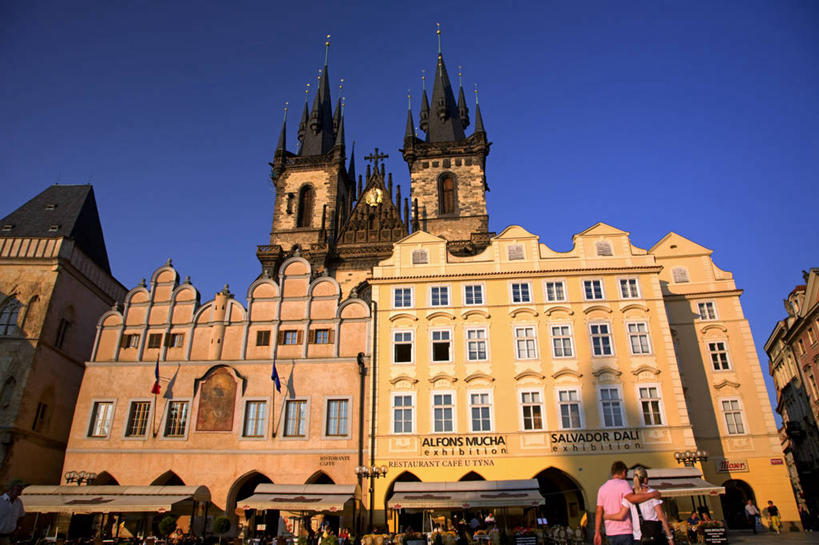 成年人,教堂,横图,方图,城市,建筑,欧洲,捷克,古城,首都,浪漫,历史,圣母教堂,摄影,东欧,中欧,捷克共和国,波西米亚,布拉格,异性恋,男人,女人,彩图,伴侣