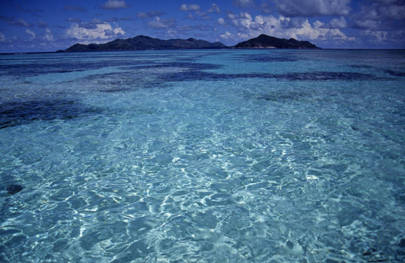 无人,横图,室外,海洋,水,塞舌尔,透明,珊瑚,岛,地标建筑,摄影,印度洋,珊瑚岛,潟湖,天堂镇,阿尔达布拉岛,海滩,群岛,彩图