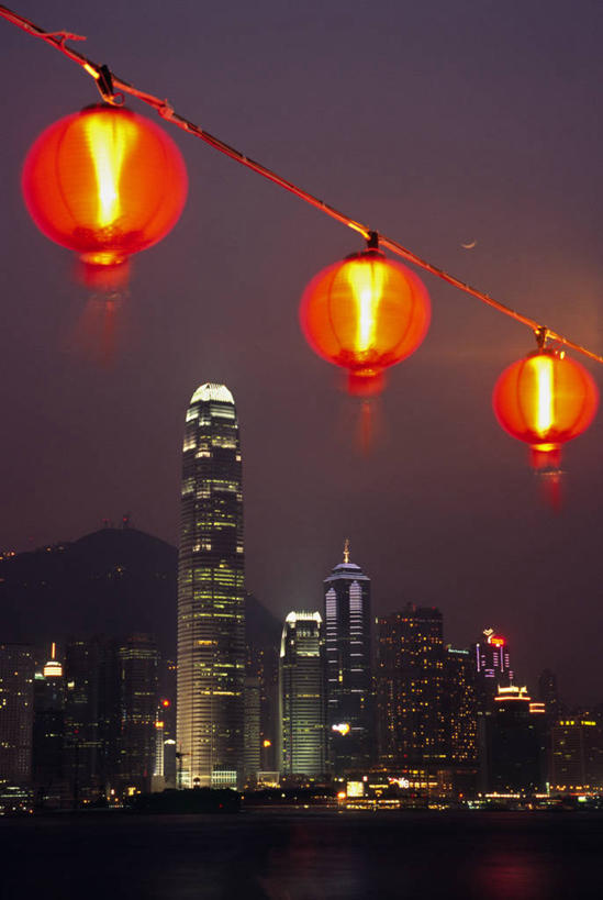 无人,竖图,室外,抽象,运气,窗帘,城市,摩天大楼,照明,香港,春节,亚洲,庆祝,装饰,发光,灯笼,纸灯笼,月亮,光亮,月光,首都,灯,维多利亚港,红色,风景,模型,灯具,摄影,明亮,照亮,图标,照明设备,事件,中国文化,九龙,尖沙咀,皎洁,繁荣,硬币,彩图,海港,国际金融中心二期