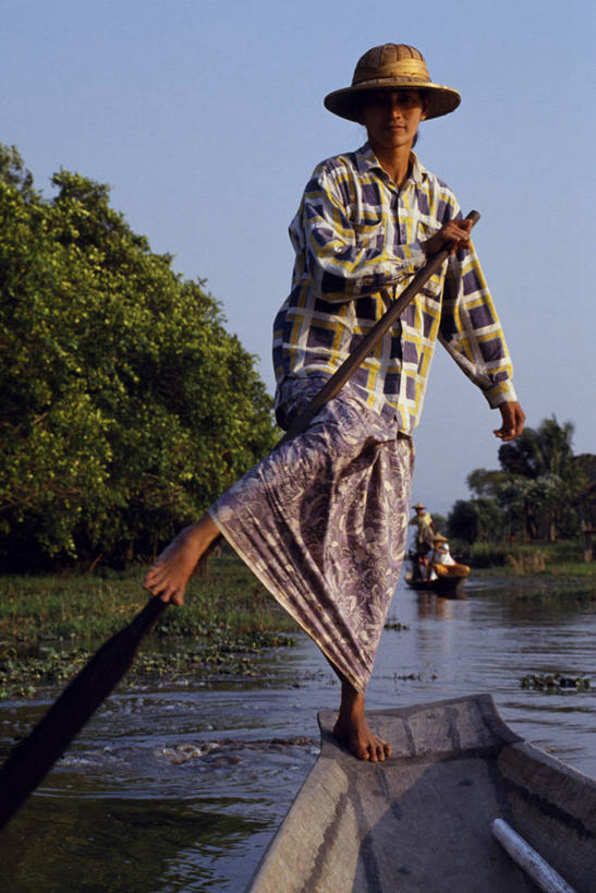 寺庙,竖图,缅甸,亚洲,首都,钻石,宝塔,黄金,地标建筑,摄影,宗教,东南亚,佛教,神殿,宗教建筑,缅甸联邦,瑞德贡大金塔,仰光大金塔,仰光大金寺,雪德宫大金塔,大金塔,瑞大光塔,瑞光大金塔,彩图,仰光,雪达根大金寺,贵重宝石