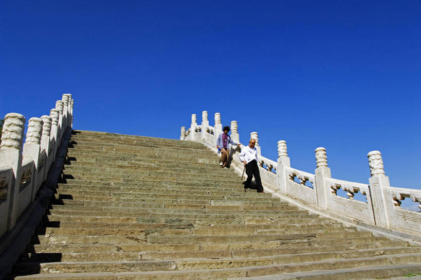 横图,竖图,室外,白天,旅游,度假,烹饪,湖,水,城市,建筑,北京,中国,亚洲,拱门,桥,料理,食品,首都,历史,菜肴,美食,台阶,食物,陡峭,运输,摄影,佳肴,保护,工程,东亚,昆明湖,彩图,伴侣,传统文化,联合国教科文组织,美人,横越