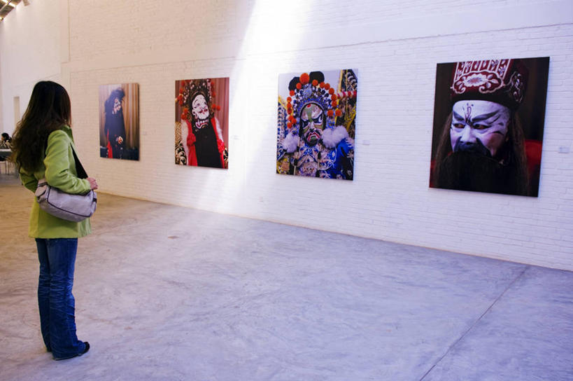 儿童,成年人,一个人,横图,室内,城市,建筑,北京,亚洲,表演,首都,扮演,摄影,展览,创造力,演出,中国文化,手艺,京剧,东亚,歌剧,女孩,女人,彩图