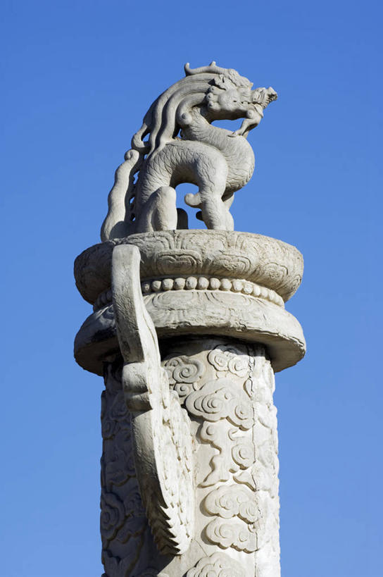 无人,竖图,室外,白天,旅游,雕塑,北京,天安门广场,亚洲,龙,雕像,首都,蓝色,天空,动物,摄影,中国文化,万里无云,彩图,旅行,传统文化