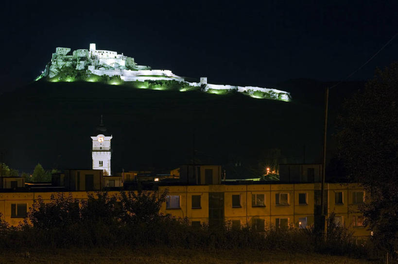 无人,横图,夜晚,斯洛伐克,破碎,城镇,历史,破坏,破损,黄昏,摄影,粉碎,照亮,损坏,毁坏,摧毁,彩图,联合国教科文组织