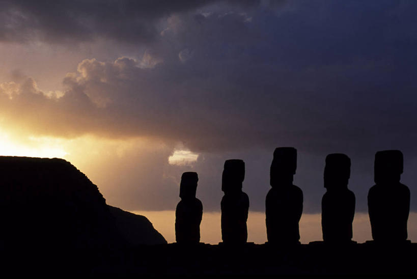 无人,家庭,横图,日出,日光,复活节岛,智利,雕像,黎明,地标建筑,南美,摄影,太平洋,南美洲,早晨,拉丁美洲,美洲,剪影,复活节岛石像,波利尼西亚,摩艾石像,亚美利加洲,南亚美利加洲,复活岛,智利共和国,摩艾像,波利尼西亚群岛,海滩,彩图,复活节岛人像,赫布亚岛,拉帕努伊岛,毛埃石像,摩阿仪,摩埃石像,莫阿伊,帕赛兰,伊斯特岛