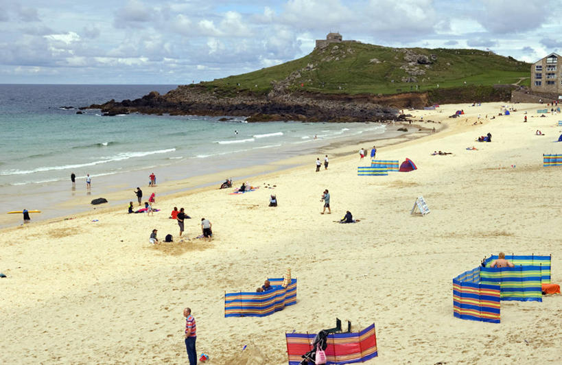 横图,室外,旅游,度假,行人,游客,游人,沙子,海岸线,英格兰,路人,旅客,放松,摄影,过客,海滩,休闲活动,彩图,西南英格兰