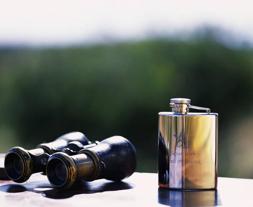 无人,横图,室外,度假,非洲,肯尼亚,壶,酒壶,酒类,设备,酒,物品,饮料,容器,摄影,储藏,储存,双筒望远镜,彩图,贮存