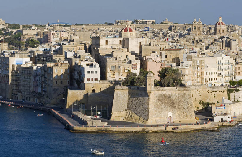 无人,横图,海洋,水,城市,建筑,船,欧洲,马耳他,岛,首都,历史,城墙,地标建筑,力量,摄影,保护,瓦莱塔,要塞,地中海文化,南欧,巴洛克风格,群岛,彩图,海港,联合国教科文组织