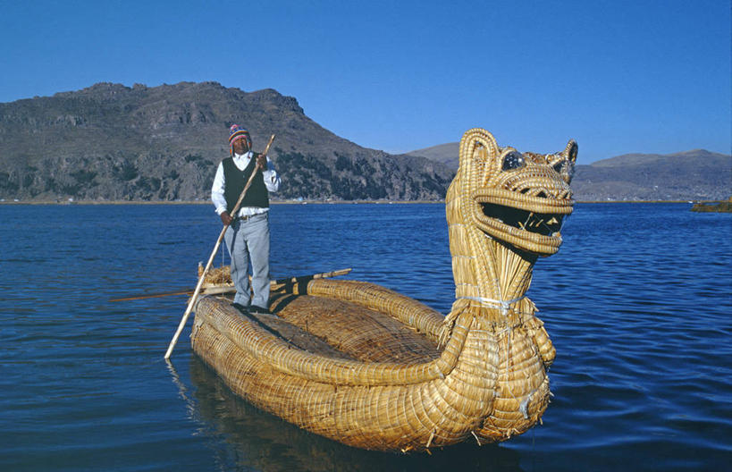 划船,成年人,一个人,横图,室外,湖,山,山脉,船,秘鲁,仅一个男性,杆,交通工具,南美,摄影,舟,载具,普诺,的的喀喀湖,荡舟,男人,彩图