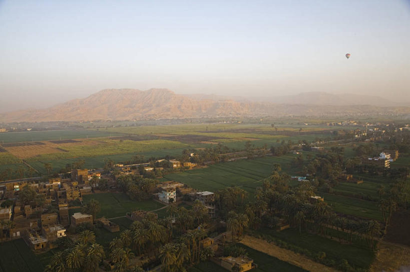 无人,农场,横图,室外,白天,农业,农作物,天线,沙漠,山,棕榈树,尼罗河,非洲,巴基斯坦,埃及,亚洲,地形,糖,甘蔗,山谷,树,绿色,风景,热气球,摄影,中东,南亚,反差,北非,埃及文化,巴基斯坦伊斯兰共和国,彩图,约旦河西岸地区,埃及卢克索