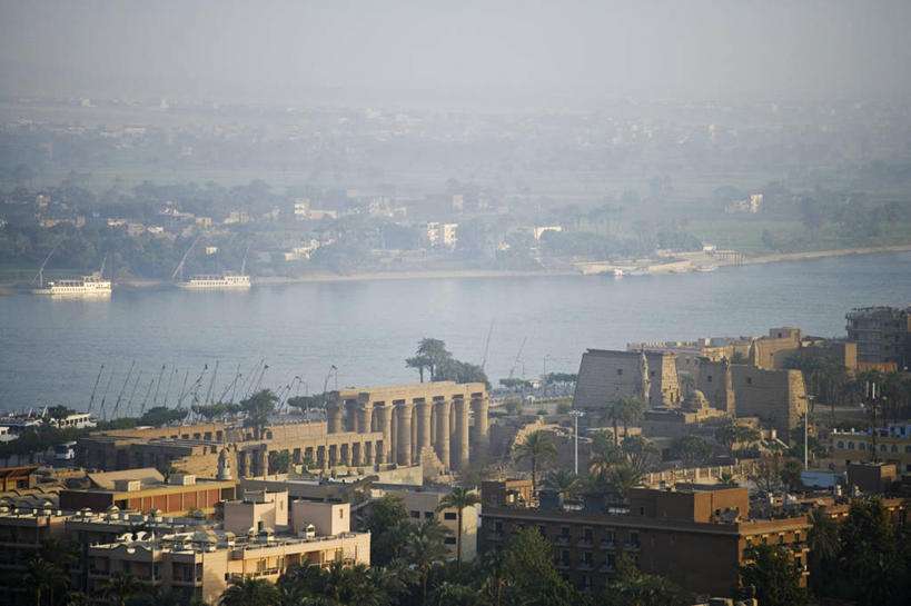 无人,横图,室外,旅游,度假,天线,河流,船,尼罗河,非洲,埃及,河岸,废墟,摄影,考古学,中东,北非,鲁克索神殿,埃及文化,彩图,旅行,埃及卢克索