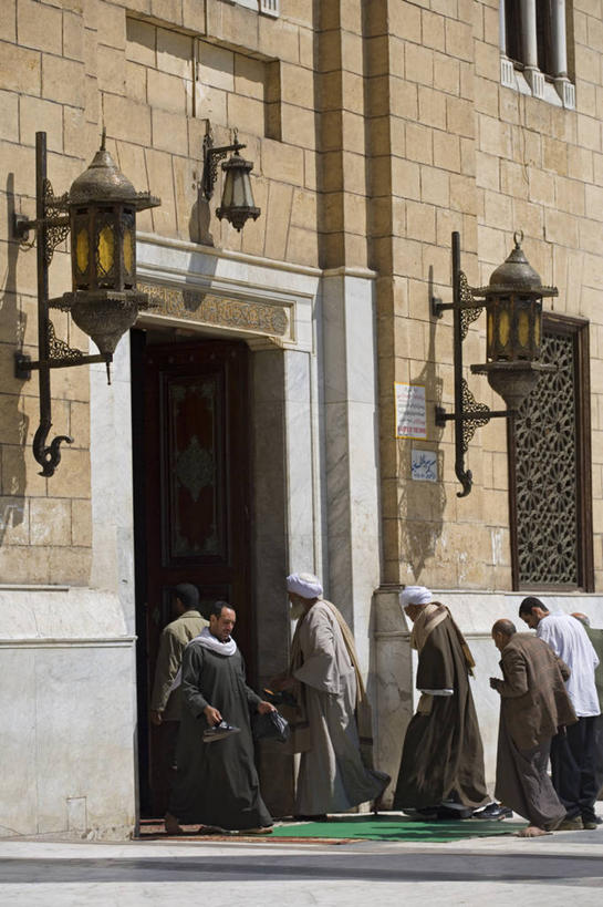 成年人,竖图,门,非洲,埃及,开罗,首都,摄影,宗教,伊斯兰教,中东,清真寺,北非,埃及文化,男人,彩图