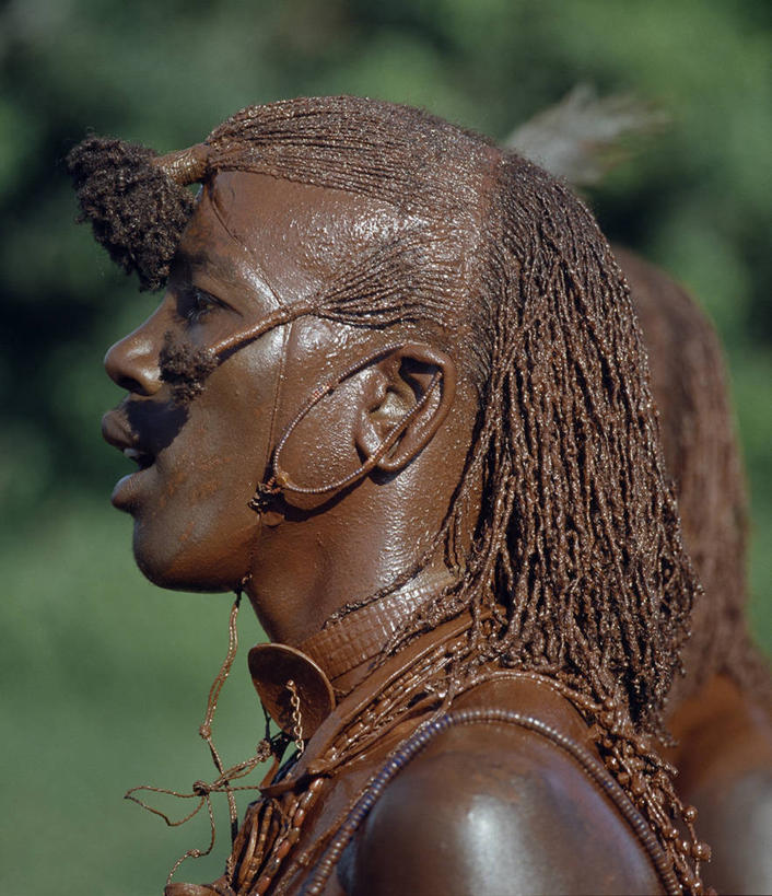 成年人,一个人,竖图,项链,珠宝,非洲,肯尼亚,仅一个男性,装饰,束发带,珠子,摄影,发辫,麻花辫,肖像,非洲文化,男人,彩图,传统服装,马赛人