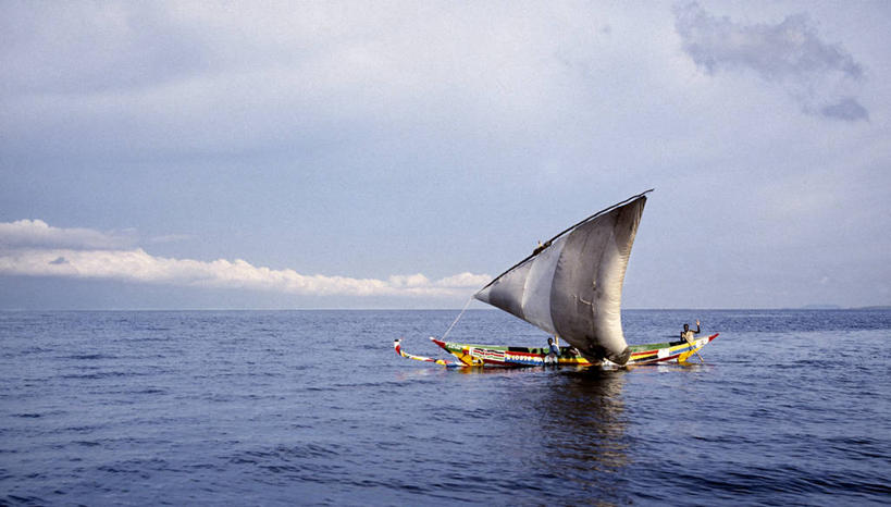 帆船,无人,渔夫,横图,留白,快乐,湖,船,非洲,肯尼亚,渔船,挥手,蓝色,天空,工艺品,交通工具,帆,摄影,航海,宁静,载具,维多利亚湖,美术工艺,彩图,钓鱼,基苏木,尼扬扎省