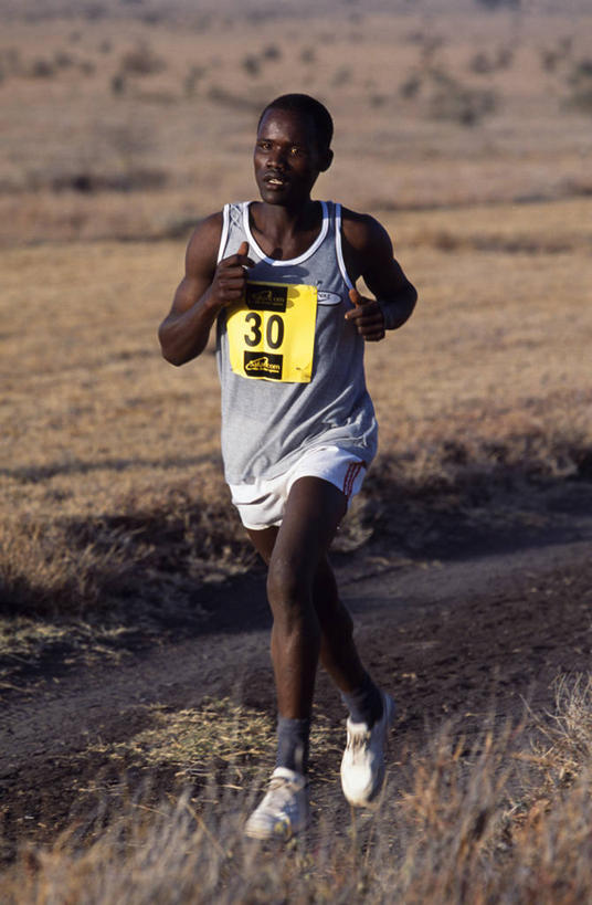 中年人,一个人,跑,竖图,室外,肯尼亚,摄影,肯尼亚山,马拉松赛跑,彩图